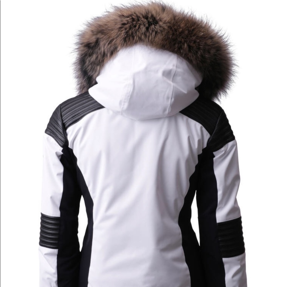 Descente woman’s “Cecily” ski jacket size 6 NWT